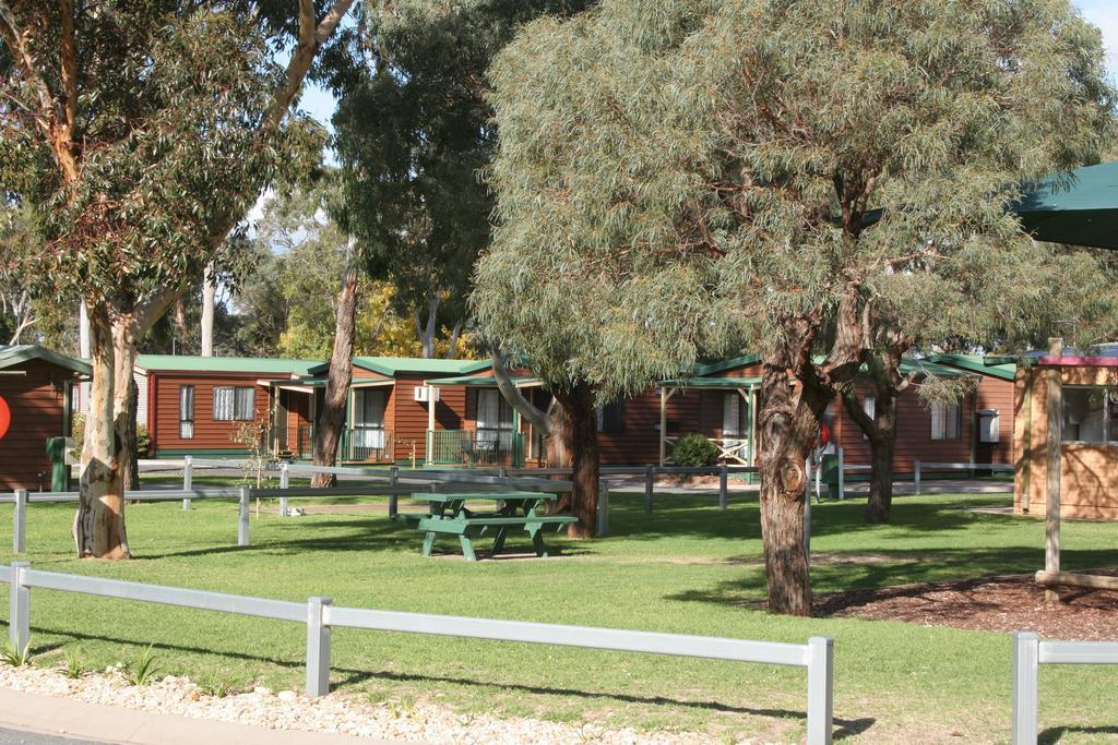 Lake Fyans Holiday Park Extérieur photo