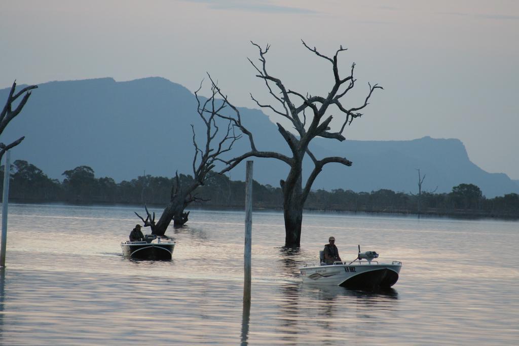 Lake Fyans Holiday Park Extérieur photo